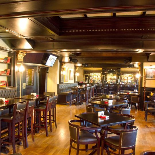 The Harp Irish Pub