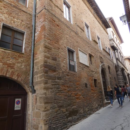 Casa natale di Agnolo Ambrogini, detto Poliziano
