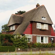 Kommisjewei 32, Opeinde