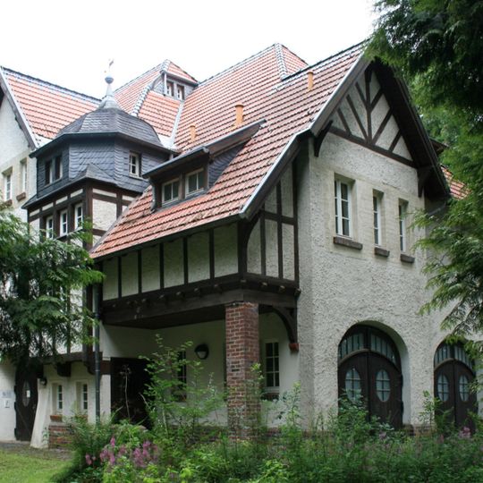 Louise-Gueury-Straße 410
