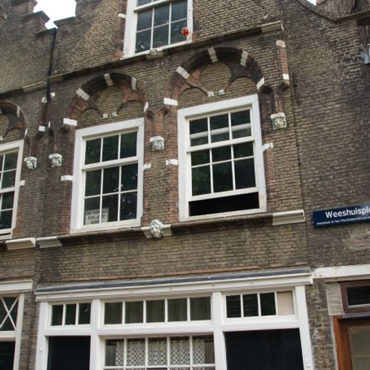 Weeshuisplein 28, Dordrecht