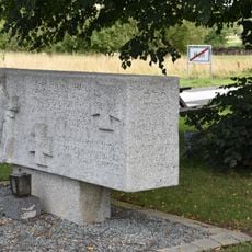Höll War Memorial