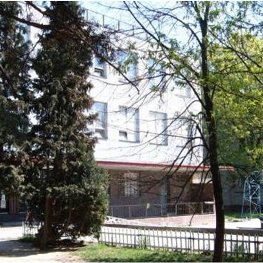 Štátna meštianska škola, škola