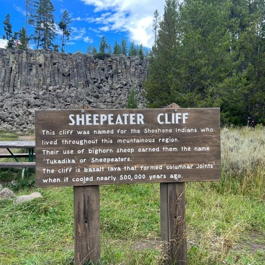 Sheepeater Cliff