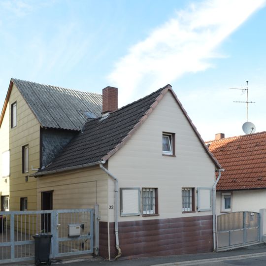 Wohnhaus Hugenottenstraße 32