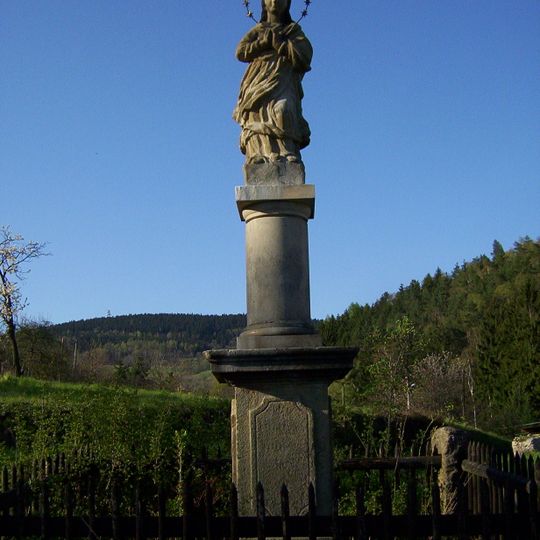 Sloup se sochou Panny Marie