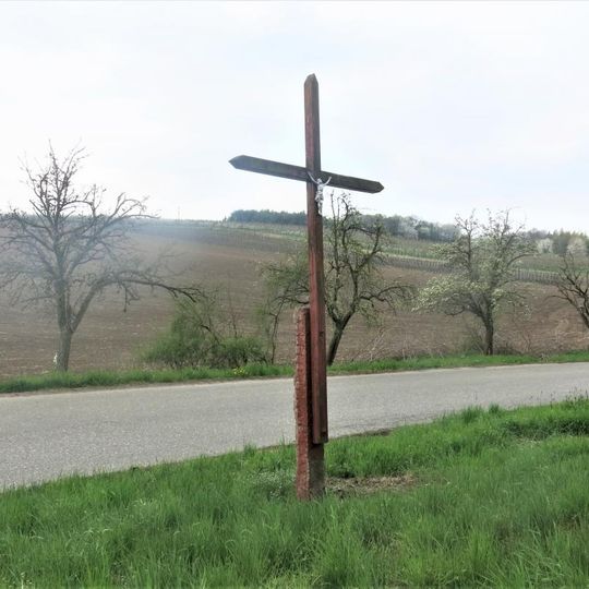 Kříž na rozcestí silnic západně od Kojic