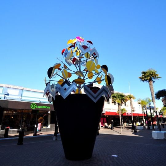 Art Deco Street Monument