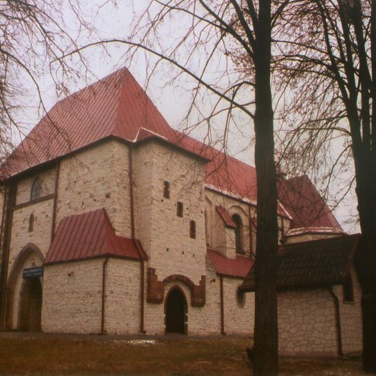 Kościół św. Kajetana, wraz z cmentarzem przykościelnym