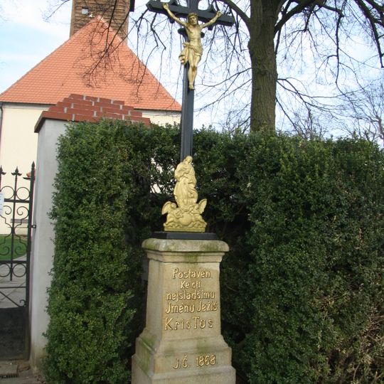 Kříž u kostela sv. Jakuba v Jakubově u Moravských Budějovic