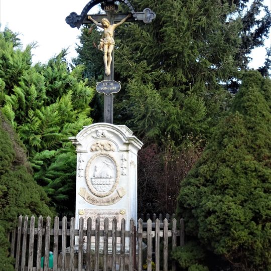 Wayside cross Aloys-Scholze-Straße 10