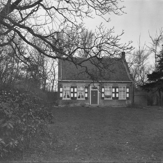 Vrijstaand huis onder zadeldak