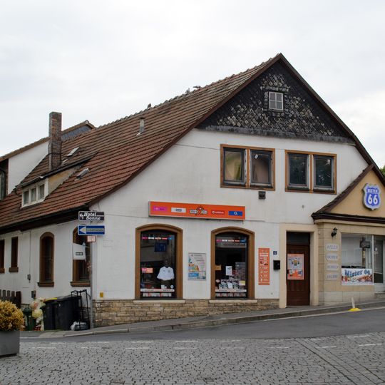 Wohn- und Geschäftshaus