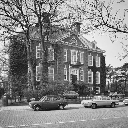 Buitenrustweg 3, The Hague