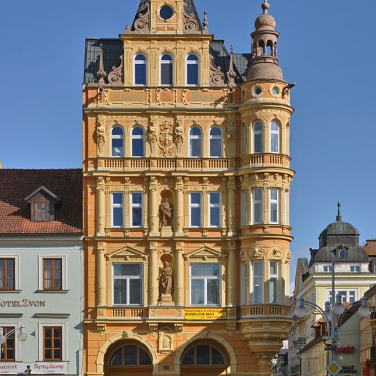 Palác Včela