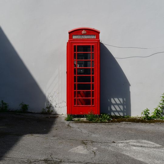 K6 telephone kiosk outside Regent Cinema