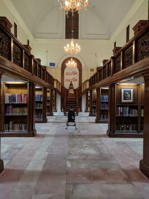 Interior 0