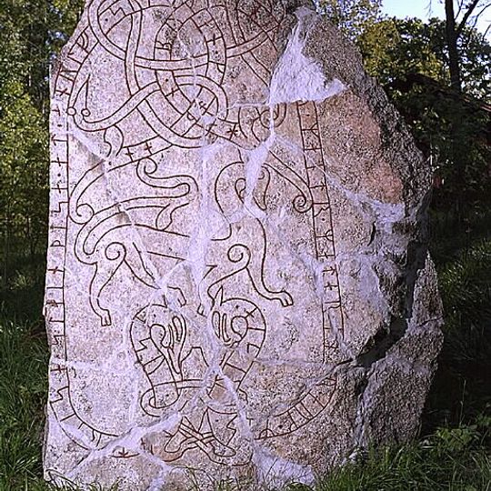 Uppland Runic Inscription 703