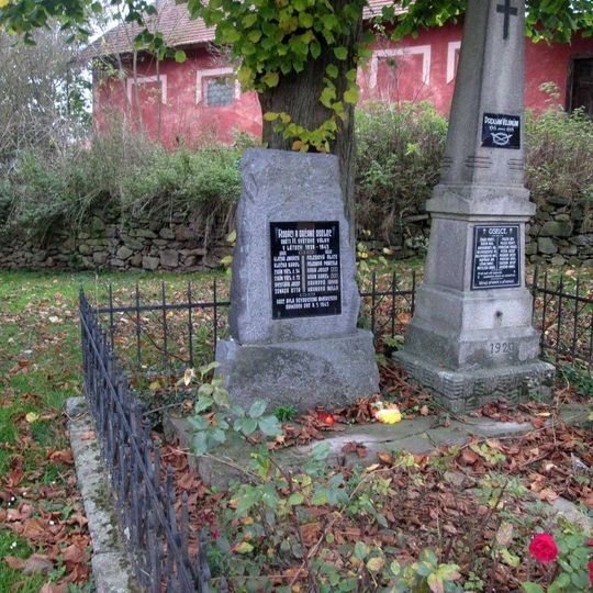 Pomník obětem druhé světové války v Oselcích