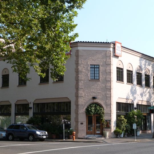 Peck Bros. and Bartle Tire Service Company Building