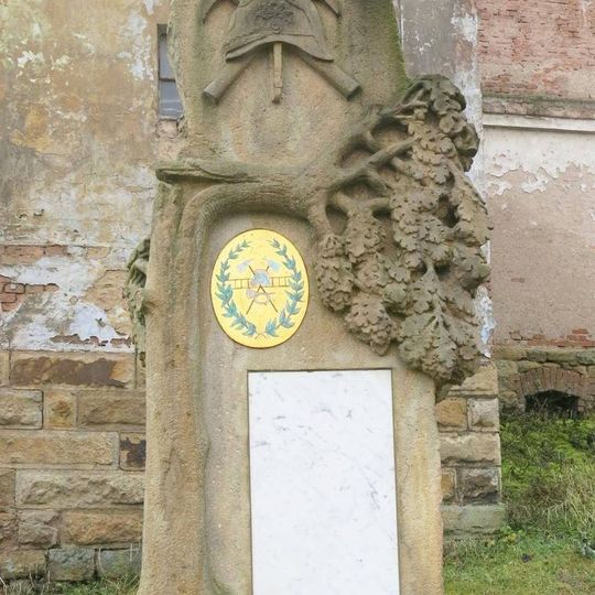 Hasičský pomník v Brodu nad Labem