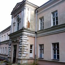 Budynek dowództwa sztabu okręgu, ob. mieszkalny (nr 6)