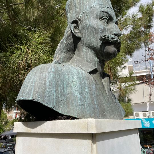 Bust of Karaiskakis, Keratsini