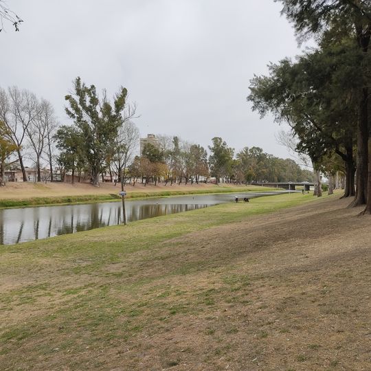 Paseo Ribereño González Gattone