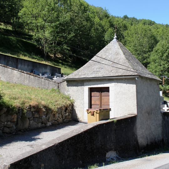 Chapelle du cimetière de Bareilles