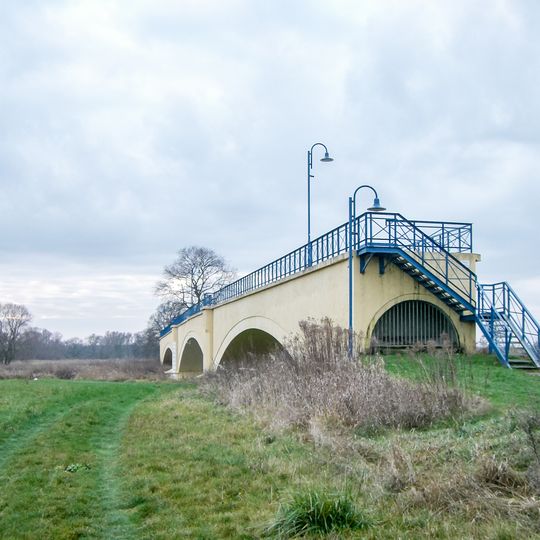 Röhrenbrücke; Aquädukt