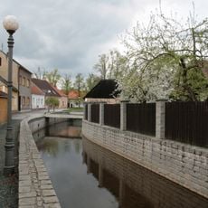 Most přes Zubřinu k domu Na Ostrůvku čp. 104