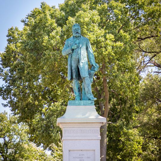 Fritz Reuter Monument