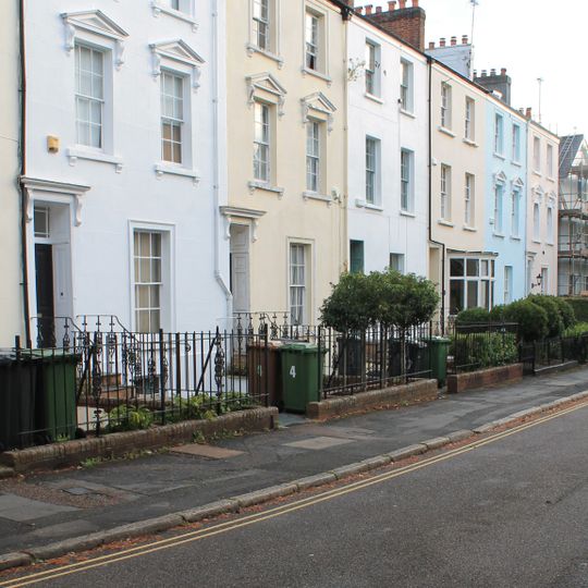 4-9, Queen's Terrace