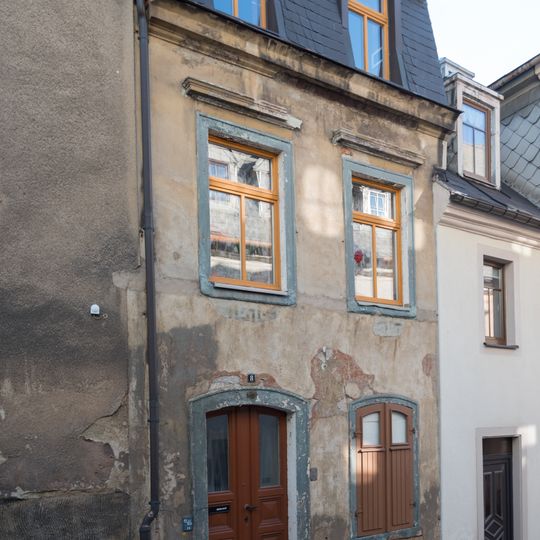 Wohnhaus in halboffener Bebauung Kupferstraße 8