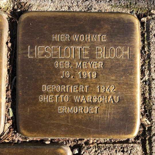 Stolperstein en memoria de Lieselotte Bloch