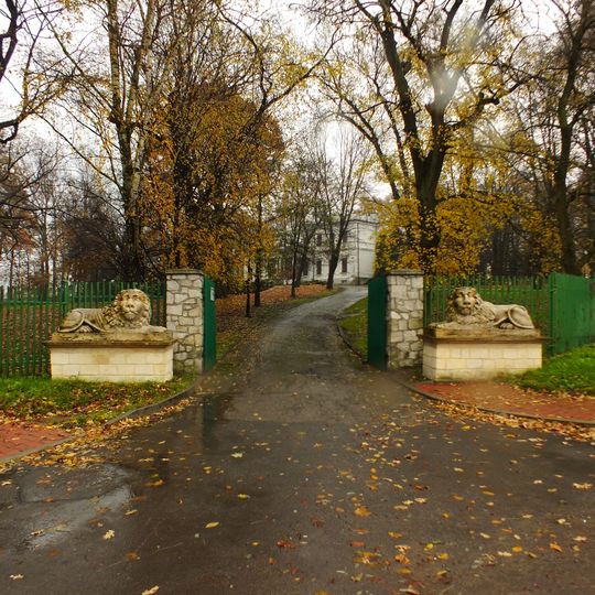 Zespół pałacowy, lata 1880-1885