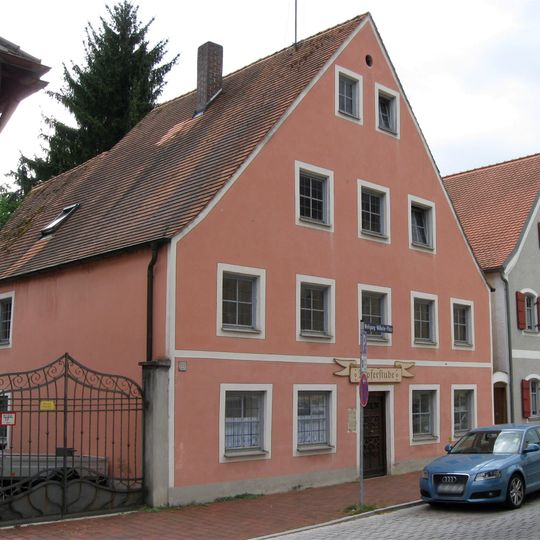 Wolfgang-Wilhelm-Platz B 170