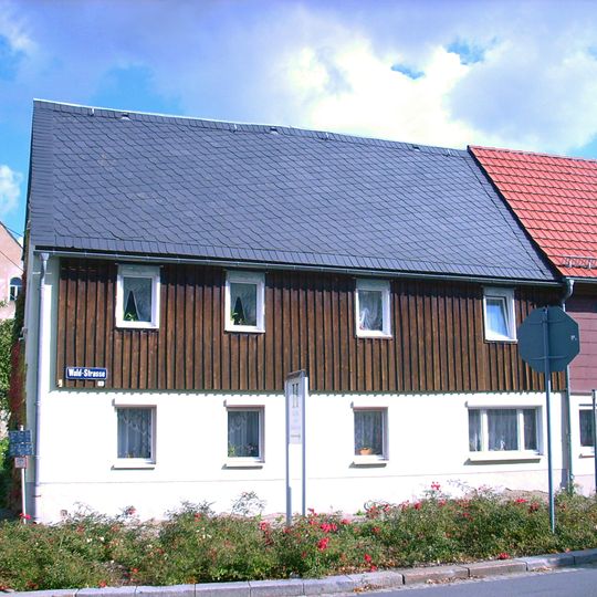 Wohnhaus Waldstraße 1