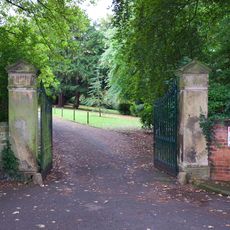 Gatepiers At Tapton House