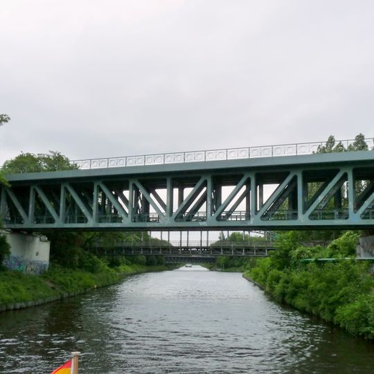 Teltowkanal bridge of the Berlin-Dresden railway line