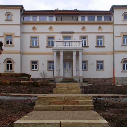 Rittergut Wurgwitz Am Weinberg 6, 8