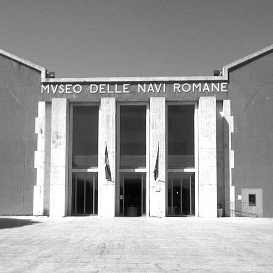 Museo delle navi romane