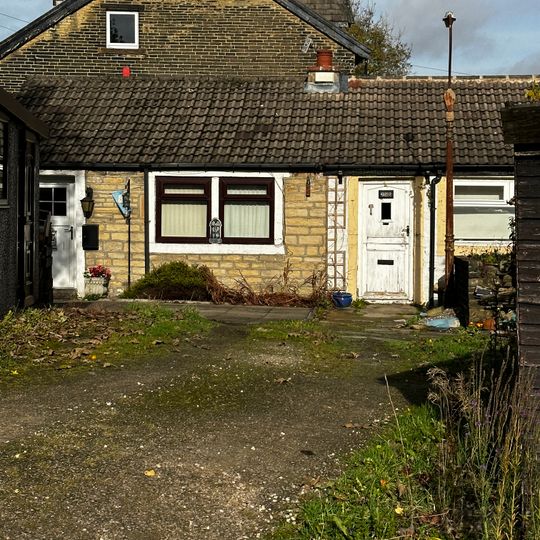 396 And 398, Hollingwood Lane