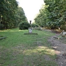 Sousoší apoštolů v zahradě Getsemanské pod Křížovou cestou v Jiřetíně pod Jedlovou