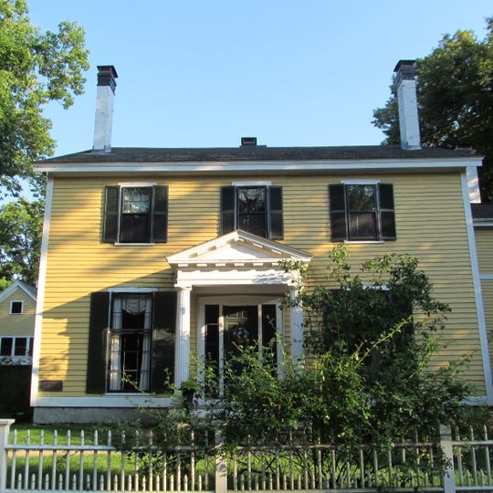 Thoreau-Alcott House