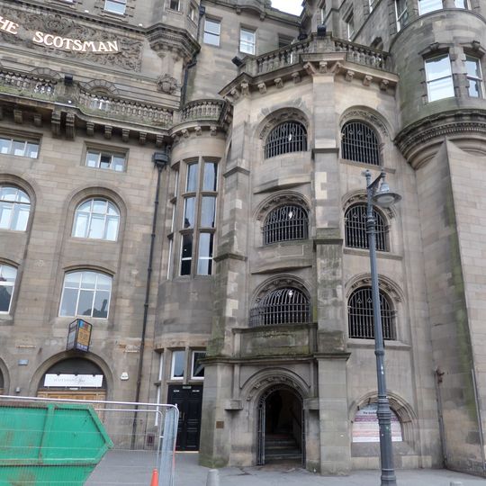 Edinburgh, North Bridge, Scotsman Steps