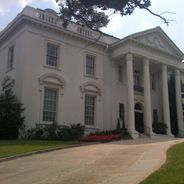 Historic sites of Baton Rouge: art deco capitol, colonial plantations, Louisiana museums