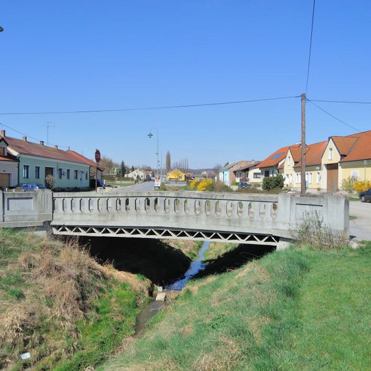 Brücke über den Mistelbach