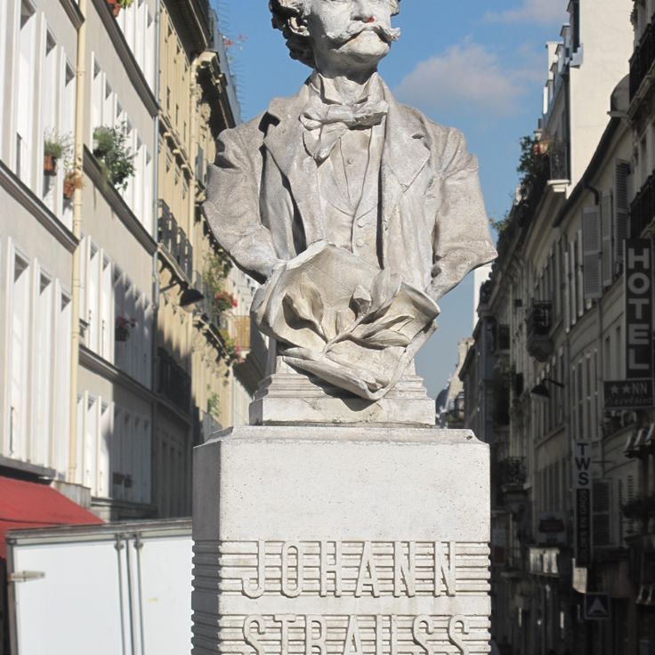 Monument to Johann Strauss