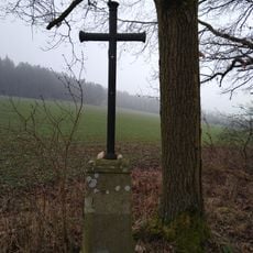 Kříž na Farské